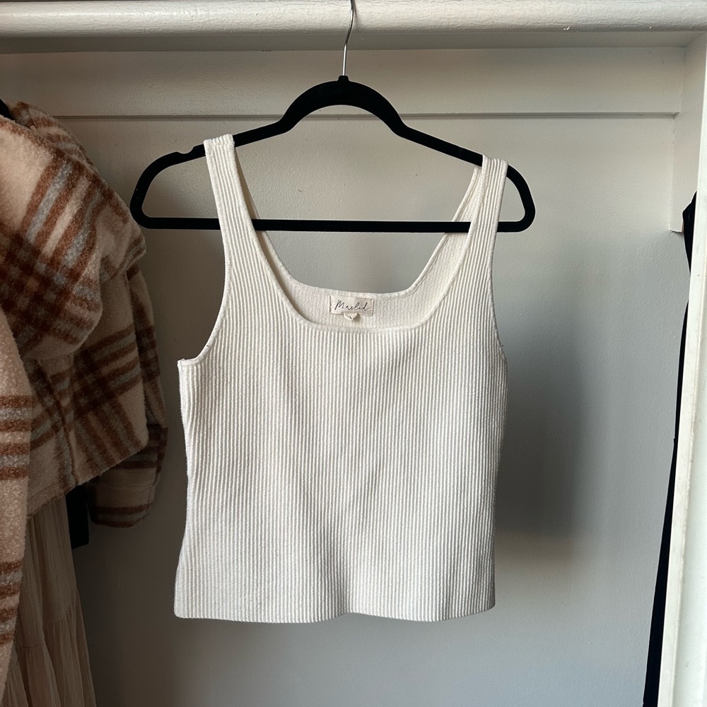 Marled ribbed white cropped top